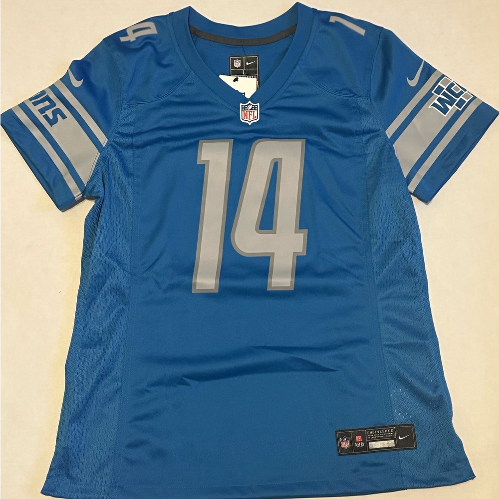 Women’s Large Detroit Lions Amon-Ra St. Brown jersey, Authentic New with tags